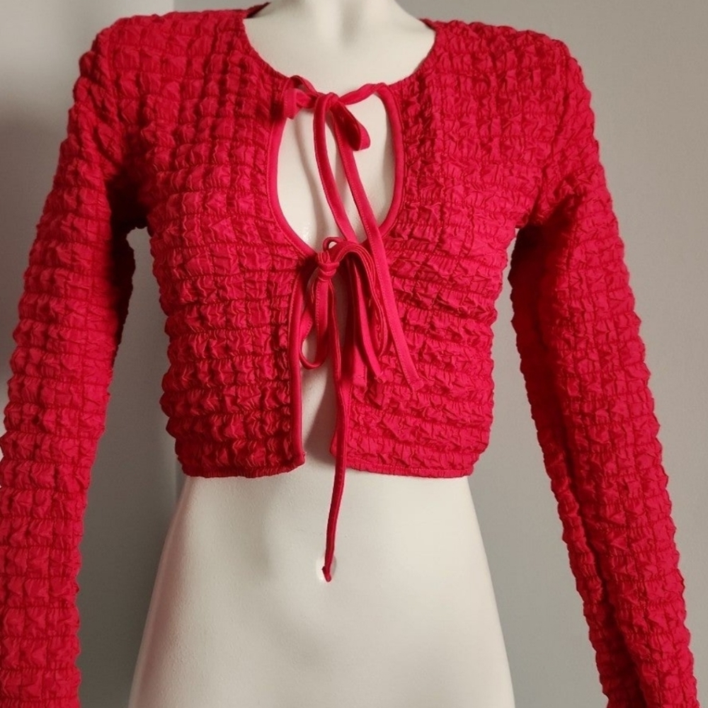 NWOT Urban Outfitters Bubble Knit Front Tie Top size Small